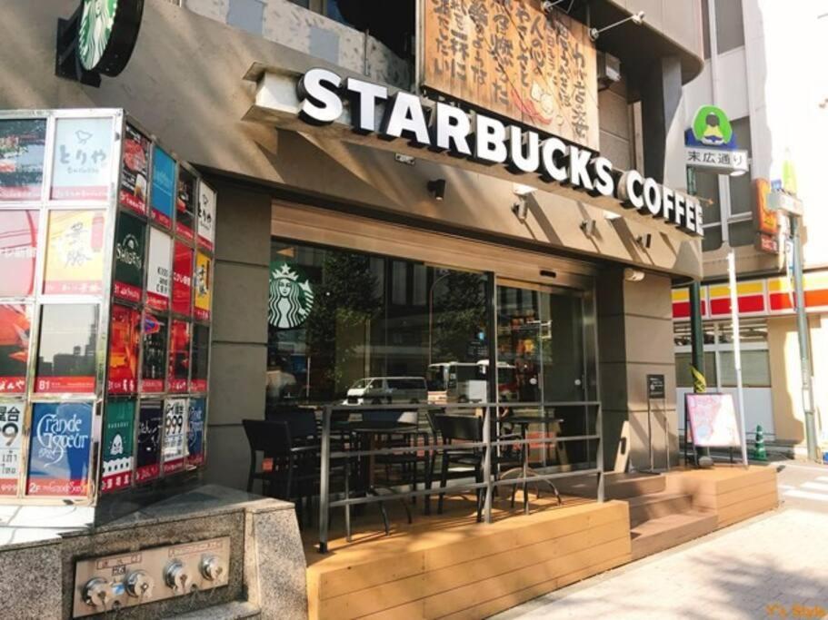 Apartamento 新宿駅徒歩８分！緑あるデザイナーズホテル/最大６名/fire Tv/光ネット/伊勢丹・歌舞伎町すぐ！ *